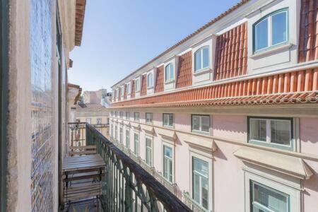 Old Town Chiado Balcony Aircon By Ld Apartments Lisbon Bagian luar foto
